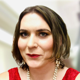 @lenka-kralova-v-tranzu Lenka Králová