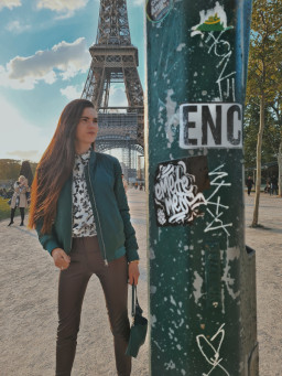 @nyssi-di-denisa Denisa 