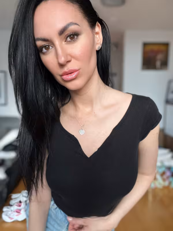 janicqa-jane-black
