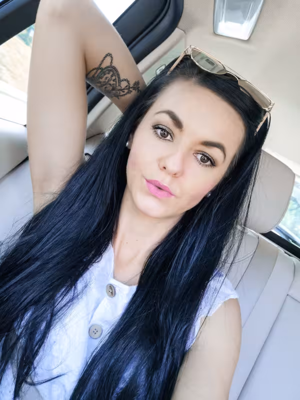 clare_sebastian
